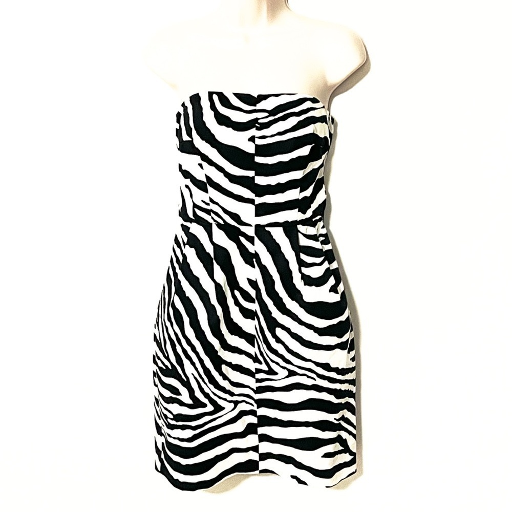 Express Zebra Strapless Mini Dress Pockets Satin Lined Black White Size 2
